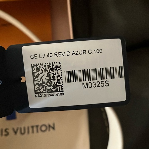 New Louis Vuitton Checkered Belt - White and Gold - Picture 2 of 4